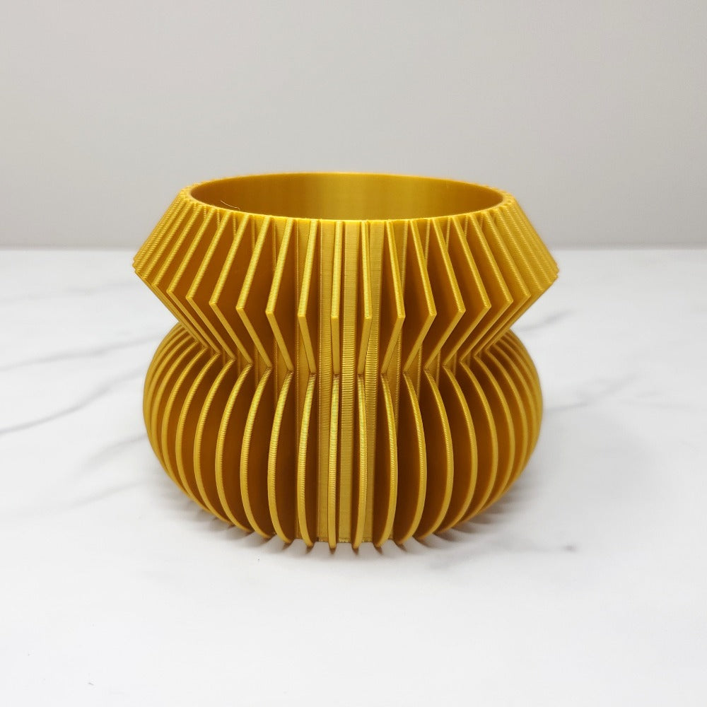 gold coloured plant pots 3" Fins, Gold